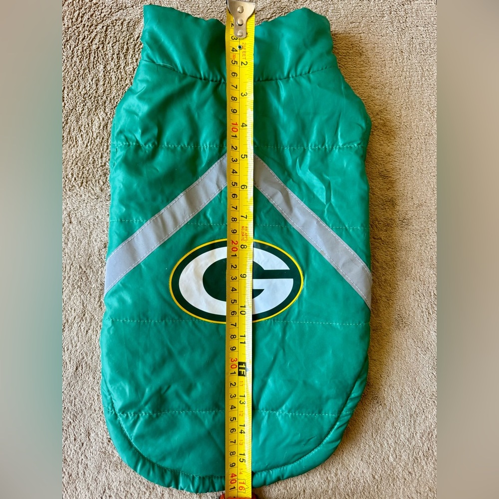 Green Bay Packers Dog Coat - Picture 3 of 4